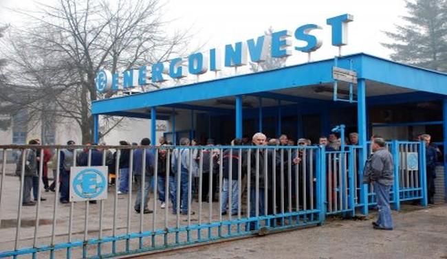 Tegeltijin zet siječe i šleperima odvozi mašine bivšeg RAOP-a Tegeltijin zet siječe i šleperima odvozi mašine bivšeg RAOP-a