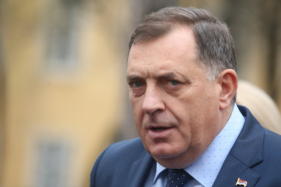 Dodik traži podršku naroda i sve svaljuje na opoziciju Dodik traži podršku naroda i sve svaljuje na opoziciju