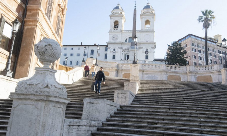 Italija zbog virusa zatvara škole i univerzitete Italija zbog virusa zatvara škole i univerzitete