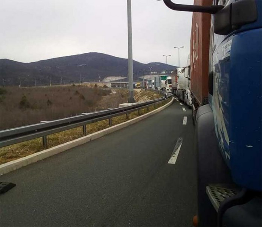 Vozači na izdisaju: Ovako više ne možemo izdržati! Vozači na izdisaju: Ovako više ne možemo izdržati!