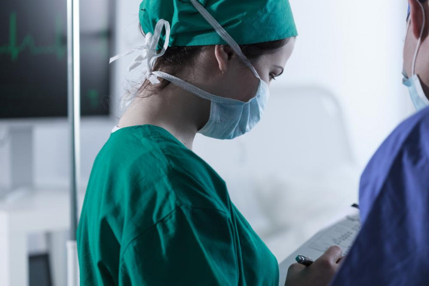 Večeras proglašena epidemija COVID-19 u Crnoj Gori Večeras proglašena epidemija COVID-19 u Crnoj Gori