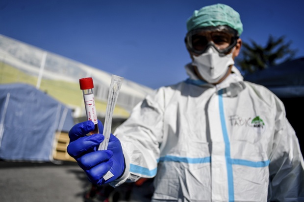 Francuski nobelovac otkriva: “U koroni ima HIV čestica i sigurno je izašao iz laboratorije, ne znam šta su hteli da postignu” Francuski nobelovac otkriva: “U koroni ima HIV čestica i sigurno je izašao iz laboratorije, ne znam šta su hteli da postignu”