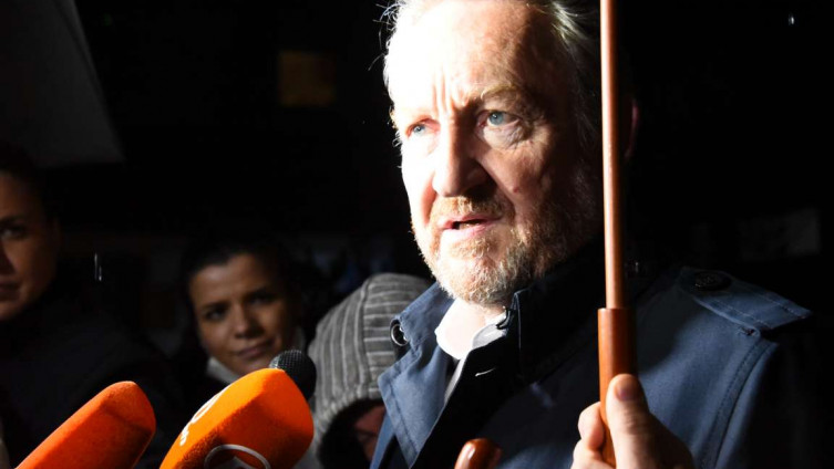 Izetbegović nakon iftara kod ambasadora SAD-a: Ništa nije dogovoreno s Čovićem Izetbegović nakon iftara kod ambasadora SAD-a: Ništa nije dogovoreno s Čovićem