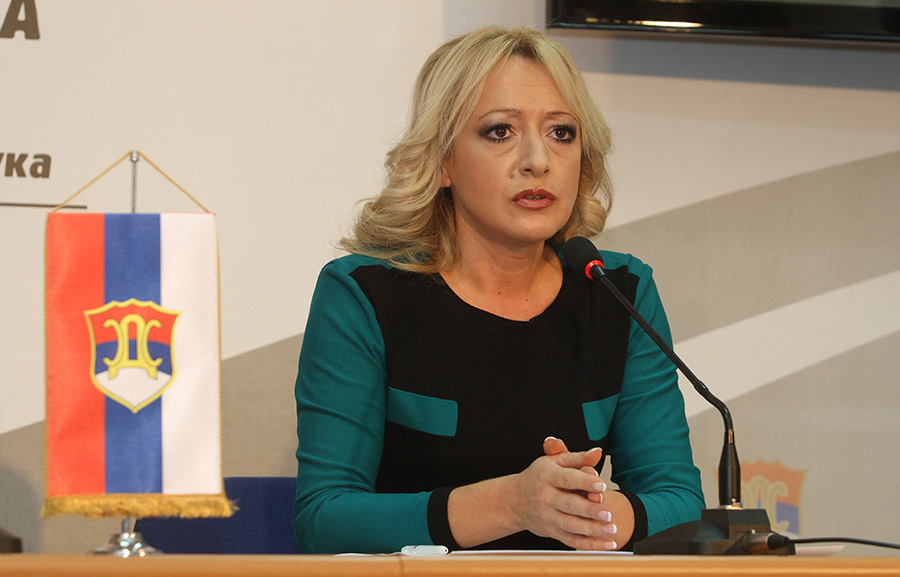 Oštra poruka Pandurevićeve: SNSD ignorisao stav Srpske pravoslavne crkve da bi se dodvorili HDZ BiH Oštra poruka Pandurevićeve: SNSD ignorisao stav Srpske pravoslavne crkve da bi se dodvorili HDZ BiH