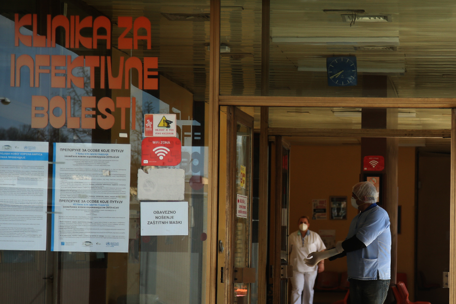 Nova žrtva opake zaraze: Muškarac iz Kotor Varoša koji je bio zaražen koronom preminuo u UKC RS Nova žrtva opake zaraze: Muškarac iz Kotor Varoša koji je bio zaražen koronom preminuo u UKC RS