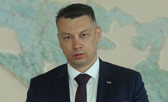 Nešić: ”Čubrilović unizio najviše zakonodavno tijelo Republike Srpske”