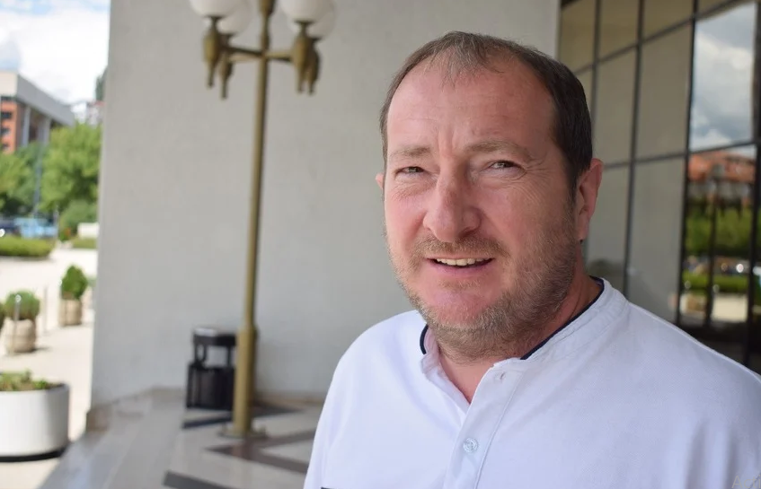 Savo Joksimović počeo kao magaciner, danas je vlasnik kompanije za proizvodnju namještaja Savo Joksimović počeo kao magaciner, danas je vlasnik kompanije za proizvodnju namještaja