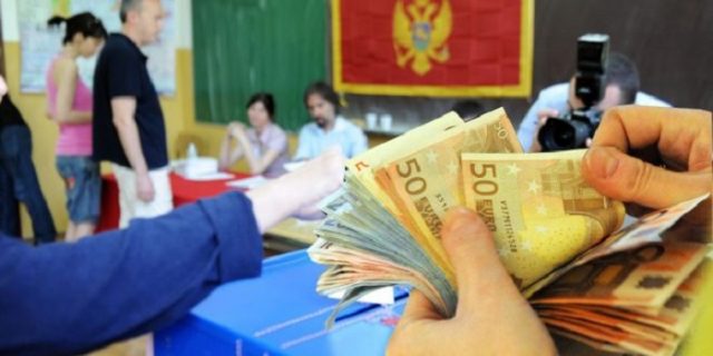 DPS počeo izbornu kampanju u Nikšiću: Ličnu kartu plaćaju od 50 do 200 evra DPS počeo izbornu kampanju u Nikšiću: Ličnu kartu plaćaju od 50 do 200 evra