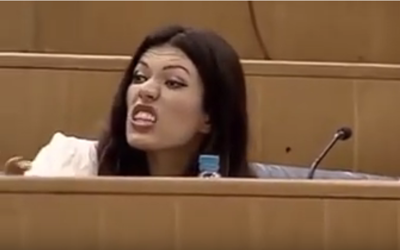 Cjeloživotno školovanje: Sanja Vulić uči kako da glasa (Video) Cjeloživotno školovanje: Sanja Vulić uči kako da glasa (Video)