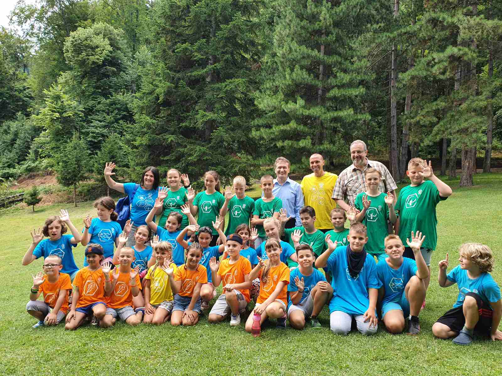 Mali ugljevičani učesnici NTC kampa, posjetio ih načelnik opštine Mali ugljevičani učesnici NTC kampa, posjetio ih načelnik opštine