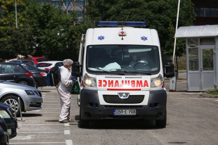Potvrđeno još 107 slučajeva virusa korona u Srpskoj, troje preminulo Potvrđeno još 107 slučajeva virusa korona u Srpskoj, troje preminulo