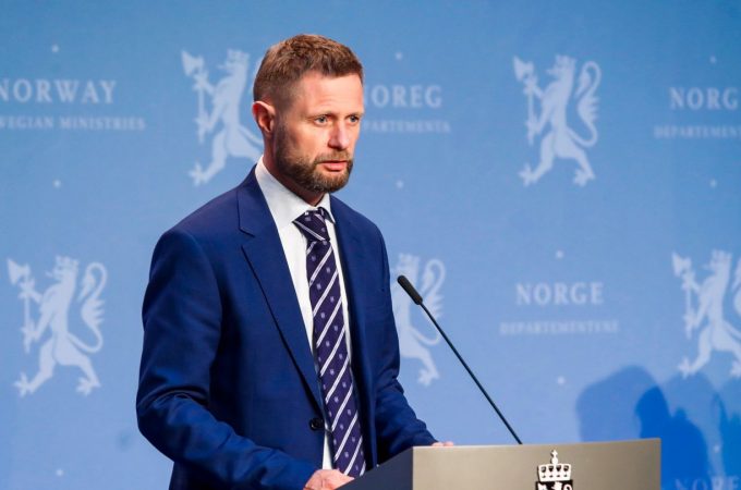 Norveški ministar zdravlja Bent Hoie početkom maja održao je govor koji su prenijeli svi mediji svijeta. Norveški ministar zdravlja Bent Hoie početkom maja održao je govor koji su prenijeli svi mediji svijeta.