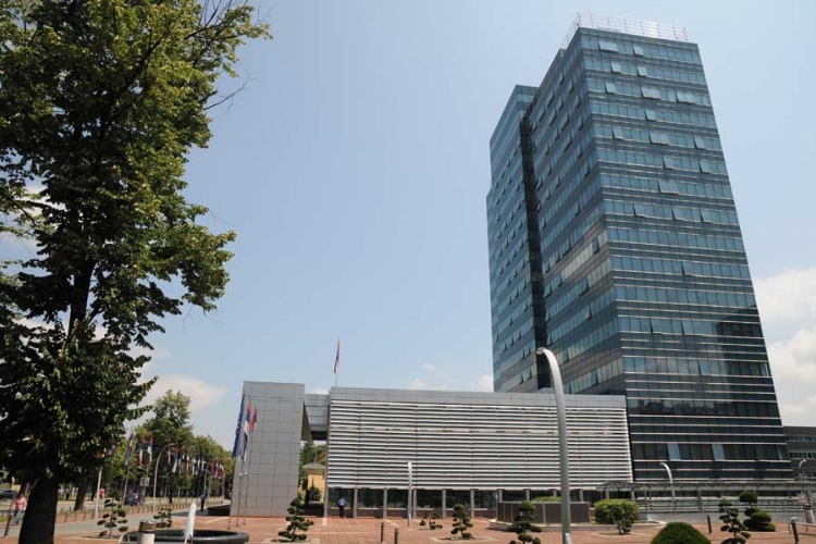 Vlada RS se zadužuje za 45 miliona KM Vlada RS se zadužuje za 45 miliona KM