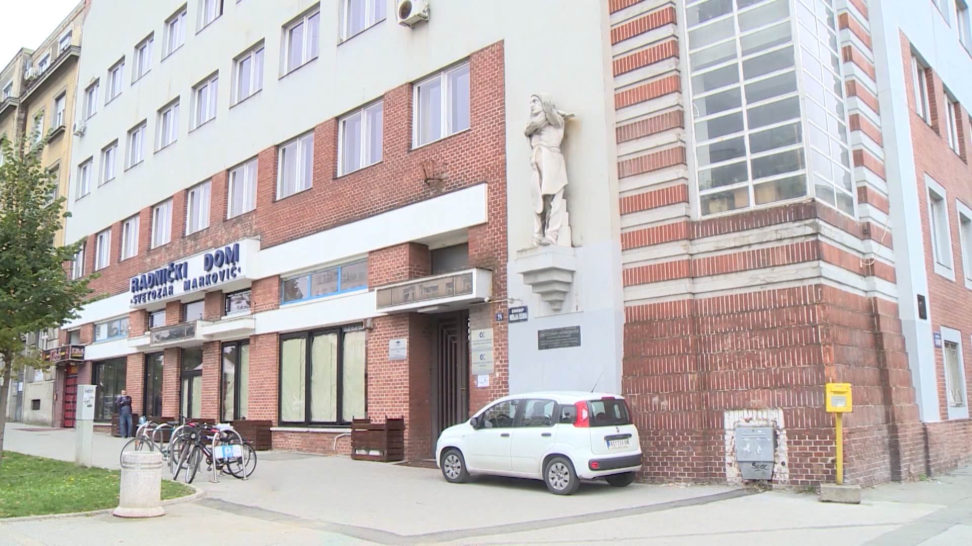 Mahinacije sa spiskovima glasača iz inostranstva: Prijavljene krađe identiteta Mahinacije sa spiskovima glasača iz inostranstva: Prijavljene krađe identiteta
