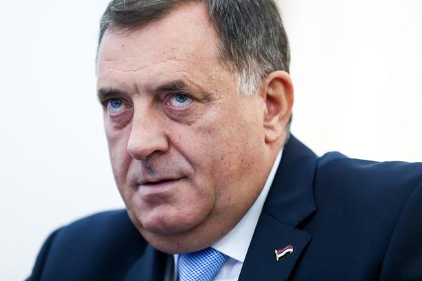 Dodik Stanivukoviću: Prekinućemo sve investicije u Banjaluku, da vidim kako ćeš plaćati grijanje Dodik Stanivukoviću: Prekinućemo sve investicije u Banjaluku, da vidim kako ćeš plaćati grijanje
