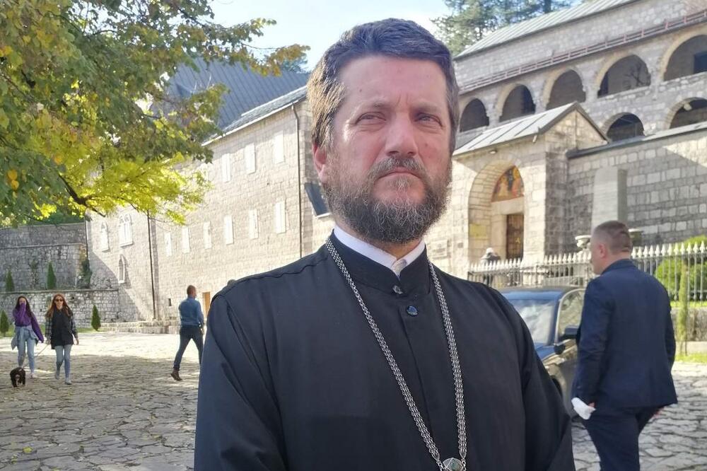 O. Gojko Perović: Sve 4 pravoslavne eparhije u Crnoj Gori neodvojivi su dio jedinstvene SPC! O. Gojko Perović: Sve 4 pravoslavne eparhije u Crnoj Gori neodvojivi su dio jedinstvene SPC!