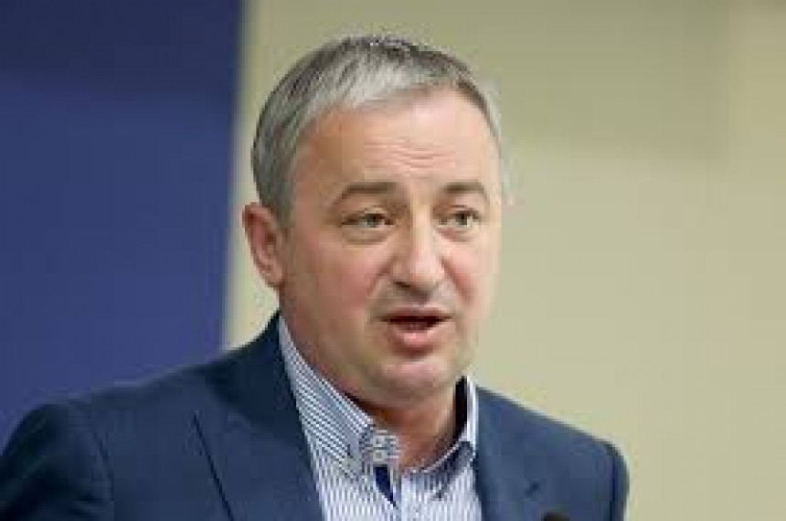 Borenović poziva nadležne da kazne zbog izborne krađe Borenović poziva nadležne da kazne zbog izborne krađe