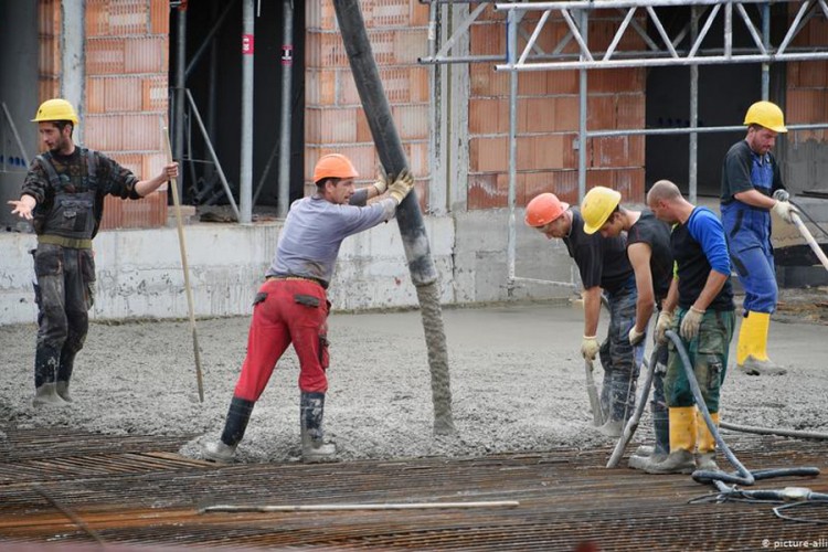 Poskupjelo sve – od fasadnog programa do cijevi i cementa Poskupjelo sve – od fasadnog programa do cijevi i cementa