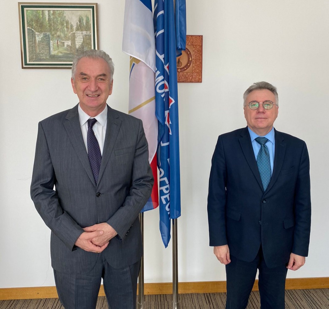 Šarović sa ruskim ambasadorom: Rusko tržište otvorilo prostor za razvoj firmi iz BiH Šarović sa ruskim ambasadorom: Rusko tržište otvorilo prostor za razvoj firmi iz BiH