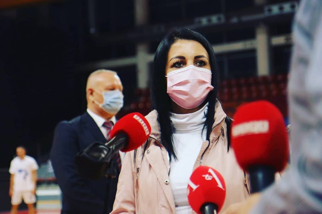 Vlada izigrala porodice, omladinu i sportiste Vlada izigrala porodice, omladinu i sportiste