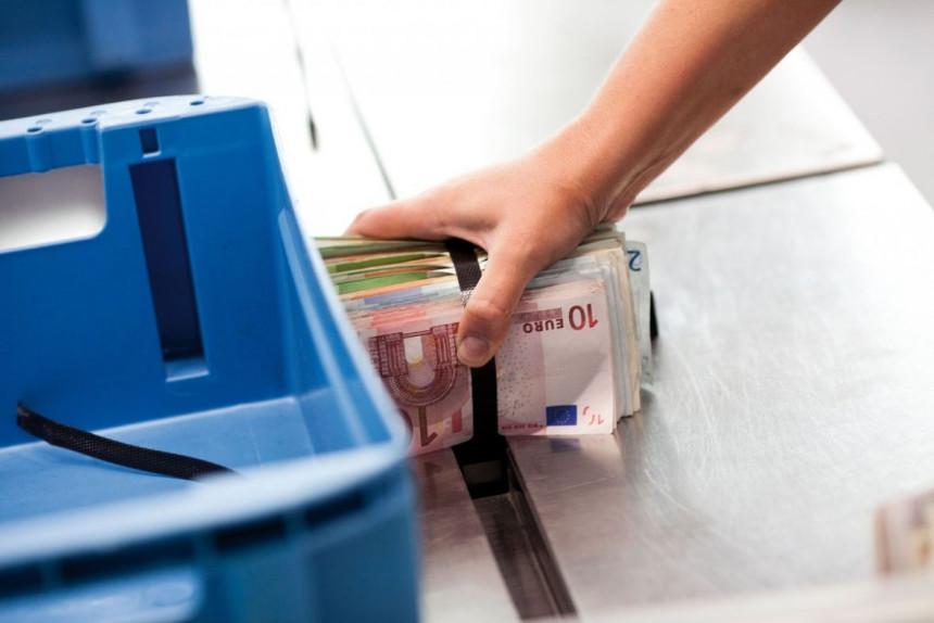 BiH dobija prvu tranšu kredita od 250 miliona evra BiH dobija prvu tranšu kredita od 250 miliona evra