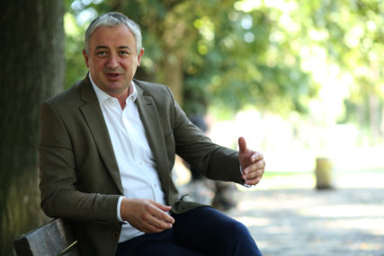 Ratni dezerter i švercer ne može osporiti Dan Srpske Ratni dezerter i švercer ne može osporiti Dan Srpske