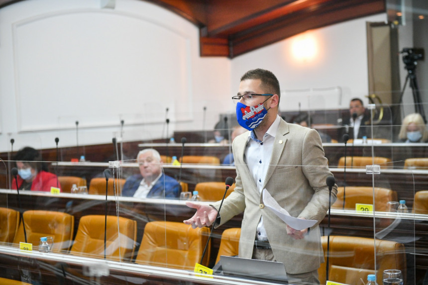 Begić dobio novi poziv od policije, ne zna zbog čega Begić dobio novi poziv od policije, ne zna zbog čega