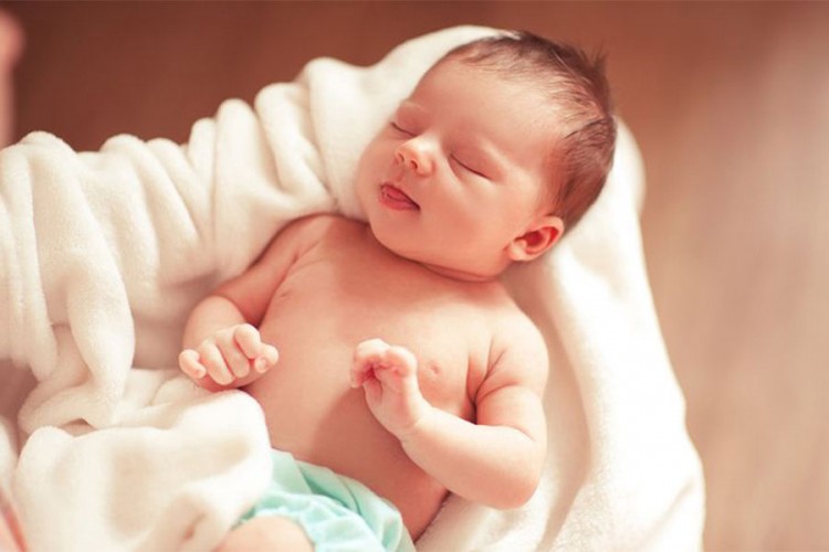 Rođenje bebe kod kuće u sivoj zoni Rođenje bebe kod kuće u sivoj zoni