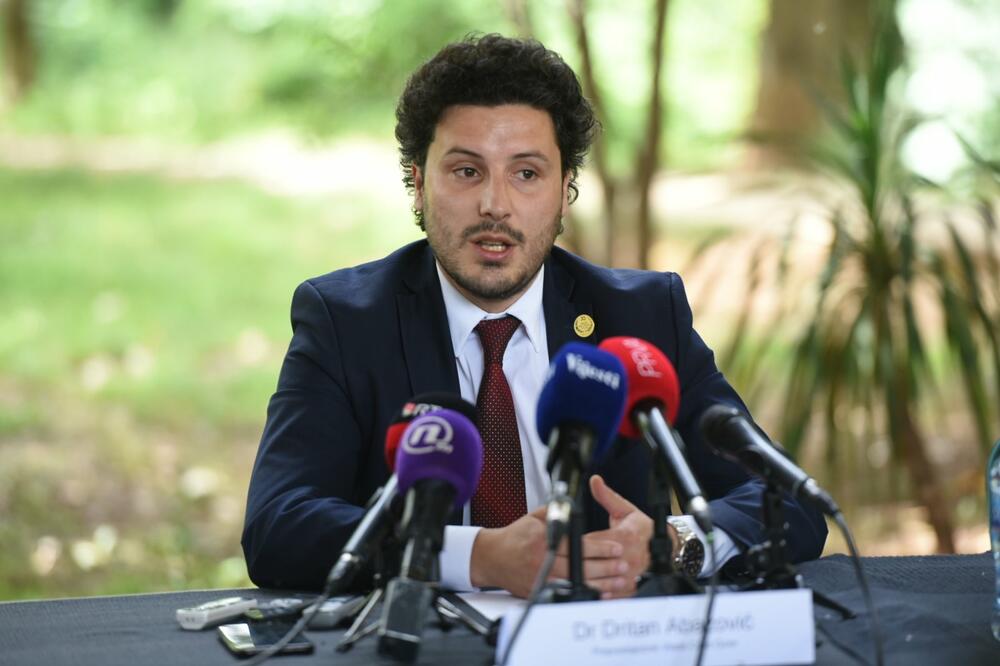 Abazović: Stajemo na kraj tajkunskoj ekonomiji u Crnoj Gori Abazović: Stajemo na kraj tajkunskoj ekonomiji u Crnoj Gori