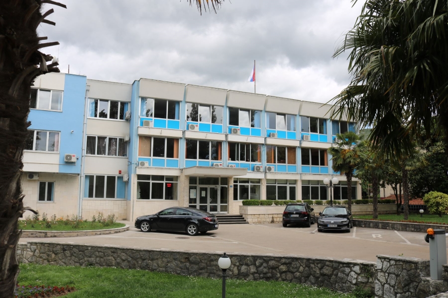 U direktorsku fotelju HET-a postavljen sin bivšeg direktora U direktorsku fotelju HET-a postavljen sin bivšeg direktora