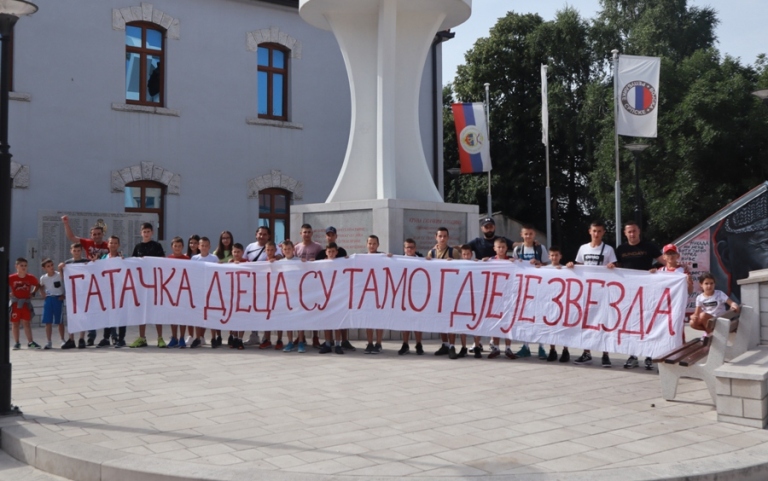 Prvi put djeca iz Gacka organizovano idu na evropski Zvezdin meč Prvi put djeca iz Gacka organizovano idu na evropski Zvezdin meč