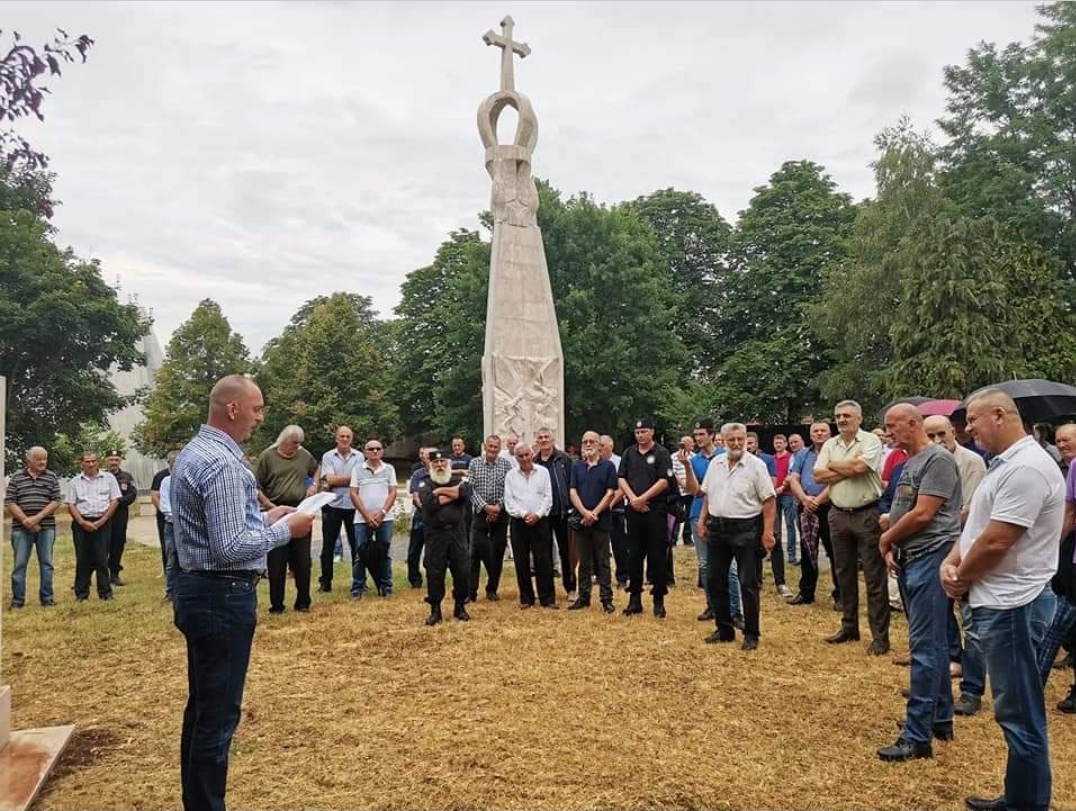 U Ravnogorskom parku u Bileći služen pomen đeneralu Dragoljubu Draži Mihailoviću U Ravnogorskom parku u Bileći služen pomen đeneralu Dragoljubu Draži Mihailoviću