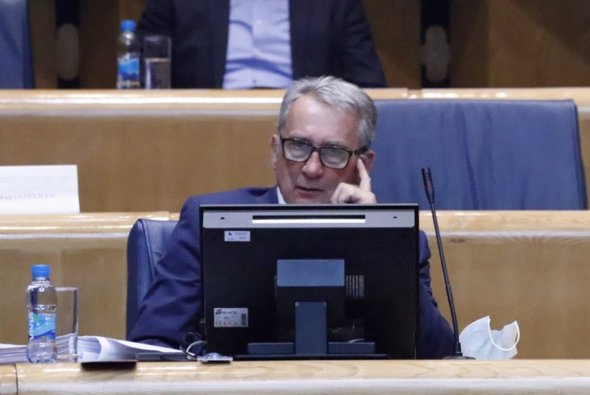 Bosić: Svi građani su ugroženi, a elite sve bogatije Bosić: Svi građani su ugroženi, a elite sve bogatije