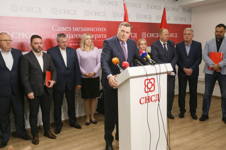 SNSD krenuo u napad na radnike: “Ili ste sa nama ili vas neće biti” SNSD krenuo u napad na radnike: “Ili ste sa nama ili vas neće biti”