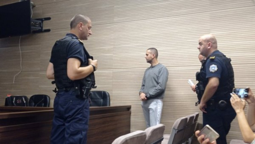 Jovanović pušten iz pritvora nakon plaćanja kaucije Jovanović pušten iz pritvora nakon plaćanja kaucije