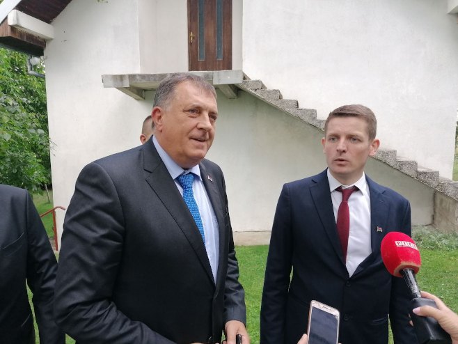 Ima li gatački načelnik većinu? Ima li gatački načelnik većinu?