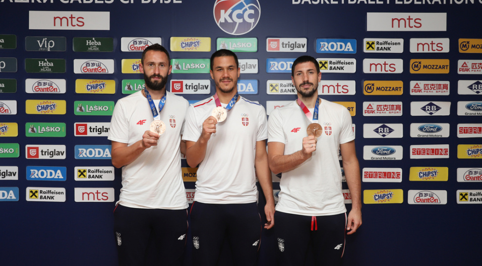 Basketaši Srbije po treći put osvojii zlato Basketaši Srbije po treći put osvojii zlato