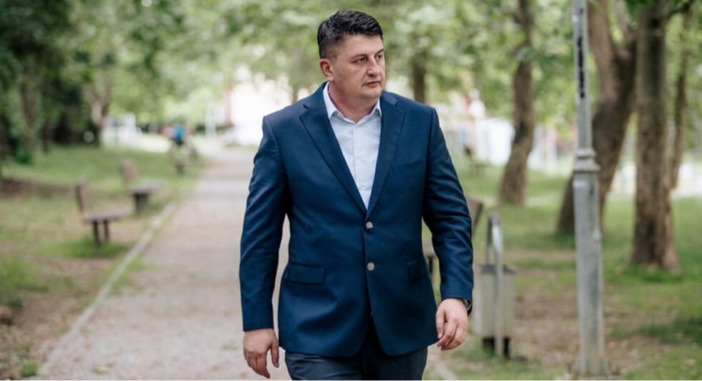 Vlada vodi katastrofalnu makroekonomsku politiku Vlada vodi katastrofalnu makroekonomsku politiku