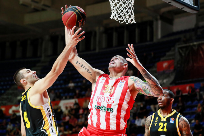 Šampionski start: Zvezda ubjedljiva protiv Splita Šampionski start: Zvezda ubjedljiva protiv Splita