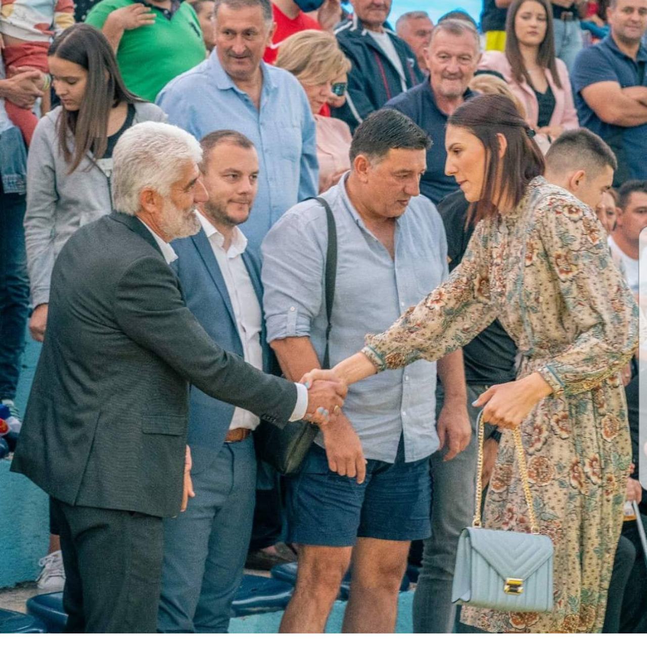 Vujović poželio dobrodošlicu Tijanu Bošković: Tijana je najbolji ambasador Bileće i na tome joj neizmjerno hvala Vujović poželio dobrodošlicu Tijanu Bošković: Tijana je najbolji ambasador Bileće i na tome joj neizmjerno hvala