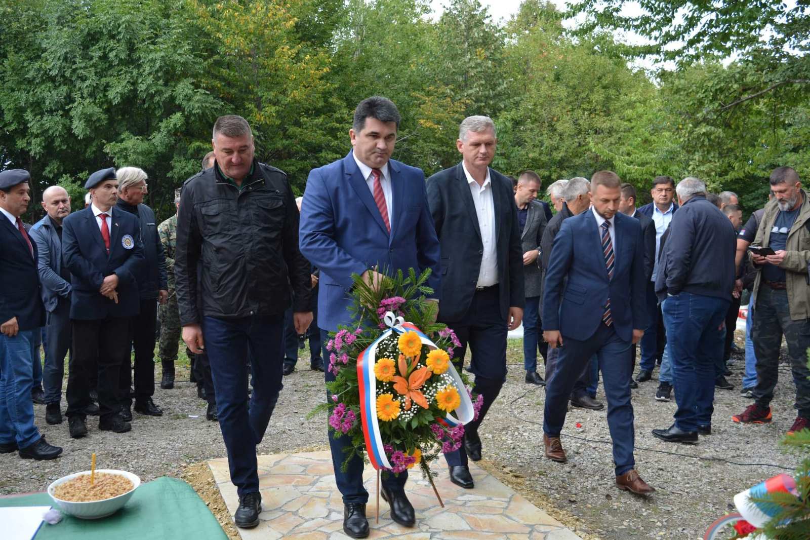 Odata počast herojima odbrane Srpske Odata počast herojima odbrane Srpske