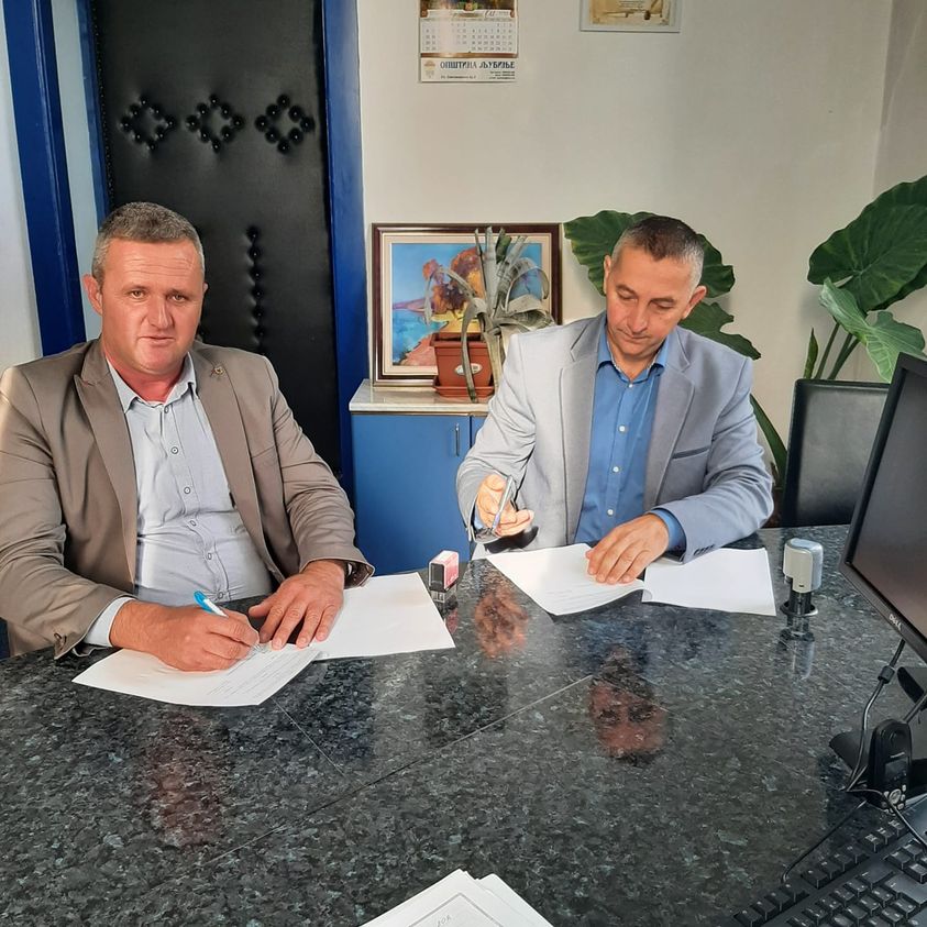 Potpisan ugovor za asfaltiranje ulica u Ljubinju Potpisan ugovor za asfaltiranje ulica u Ljubinju