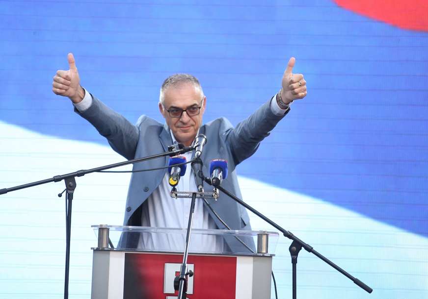 Milan Miličević: Dosta je straha, Milorade! Milan Miličević: Dosta je straha, Milorade!