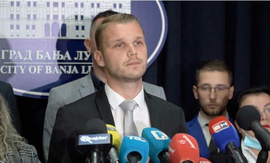 Nije tajna koliko su plaćeni članovi Tima za reviziju Nije tajna koliko su plaćeni članovi Tima za reviziju