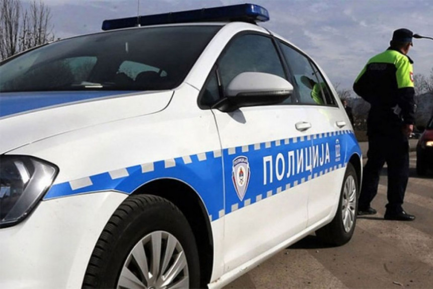 Težak udes kod Sokoca, dvije osobe povrijeđene Težak udes kod Sokoca, dvije osobe povrijeđene