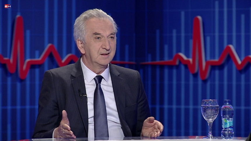 Šarović: Кada je SNSD prenosio nadležnosti ja sam bio kažnjen jer na to nisam htio pristati Šarović: Кada je SNSD prenosio nadležnosti ja sam bio kažnjen jer na to nisam htio pristati