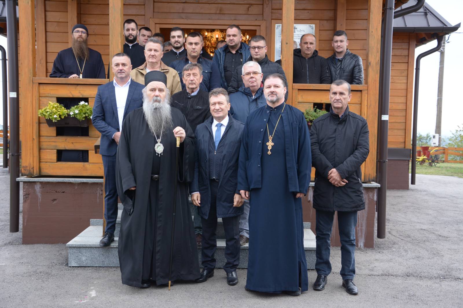 Episkop Fotije osvještao novu školu u Ugljevik selu Episkop Fotije osvještao novu školu u Ugljevik selu