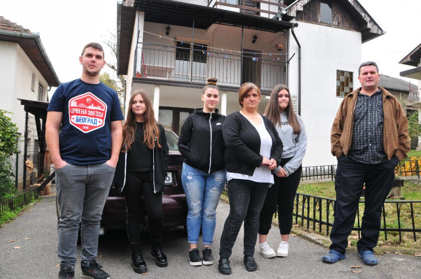 Šestočlana porodica Bovan konačno ima krov nad glavom Šestočlana porodica Bovan konačno ima krov nad glavom
