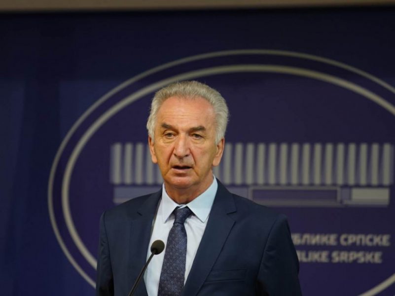 Šarović: Vlast ne treba da se krije iza opozicije Šarović: Vlast ne treba da se krije iza opozicije