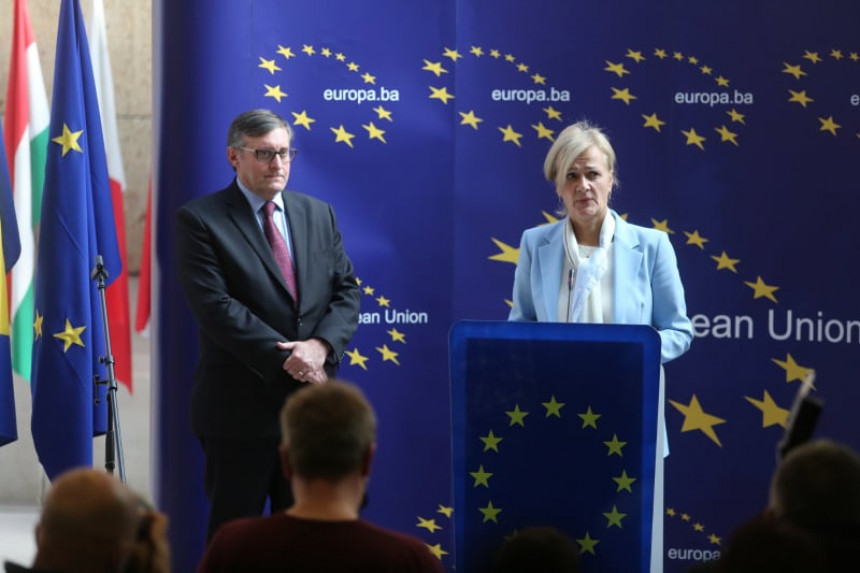 Traže sankcije za Dodika – Razgovori o političkoj krizi u BiH vodiće se i u Ambasadi Holandije